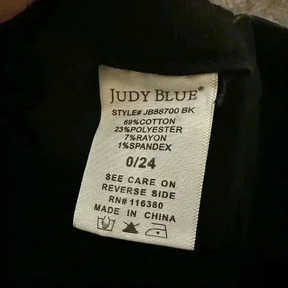 Judy Blue Black Denim Jogger - Size 0 - Picture 8 of 8
